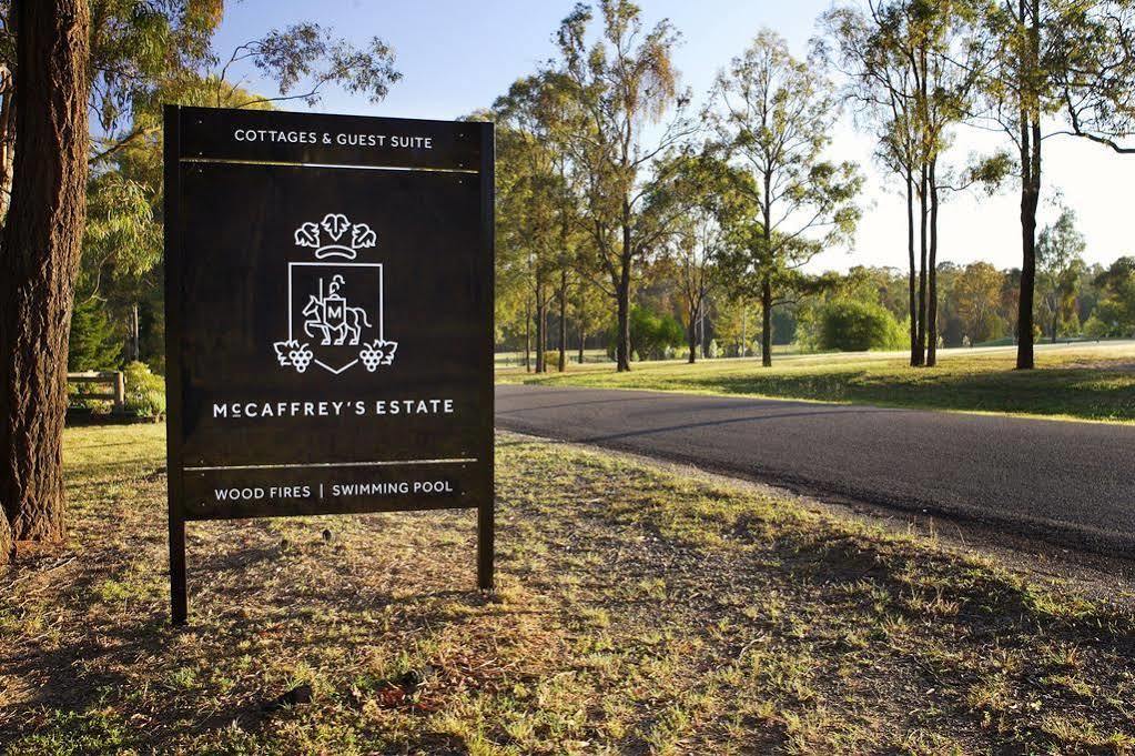 Mccaffrey'S Estate Hotel Pokolbin Bagian luar foto