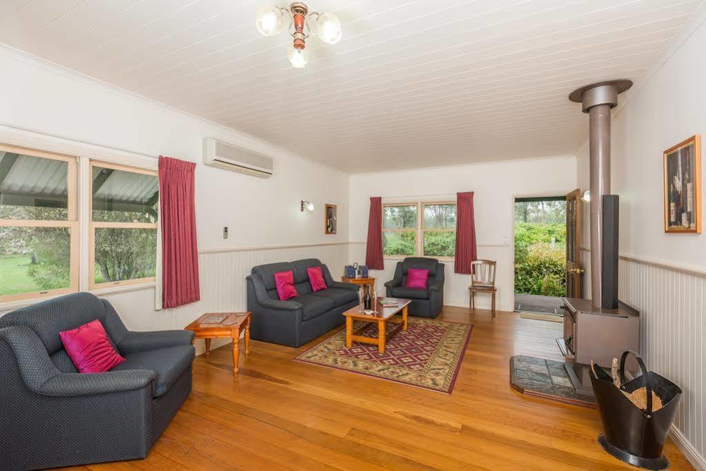 Mccaffrey'S Estate Hotel Pokolbin Bagian luar foto
